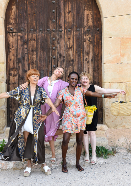Four models in KORSE garments in Miravet village